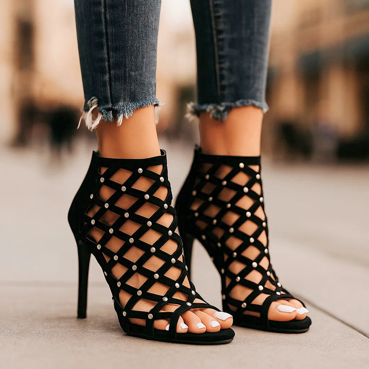 JADA TRESS STUDDED HEELS