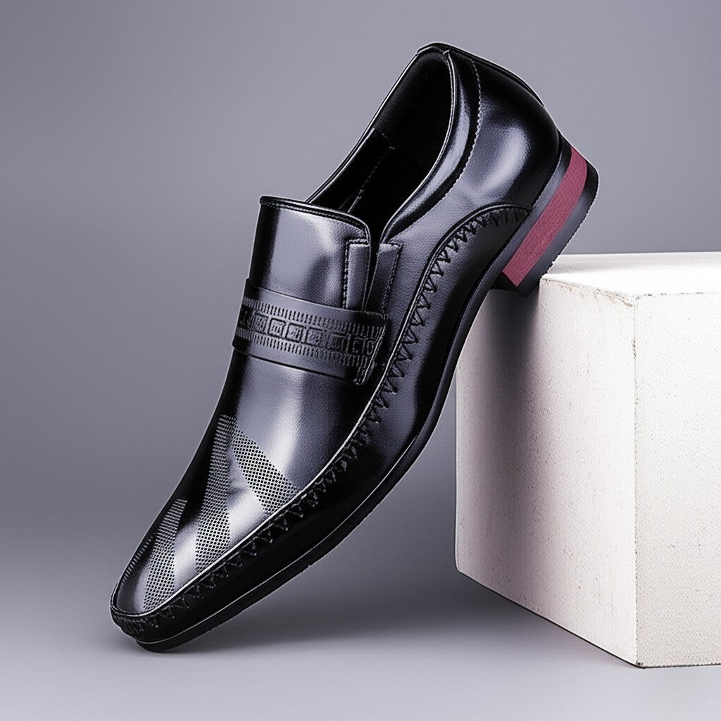 CARVELLI GENUINE LEATHER LOAFER