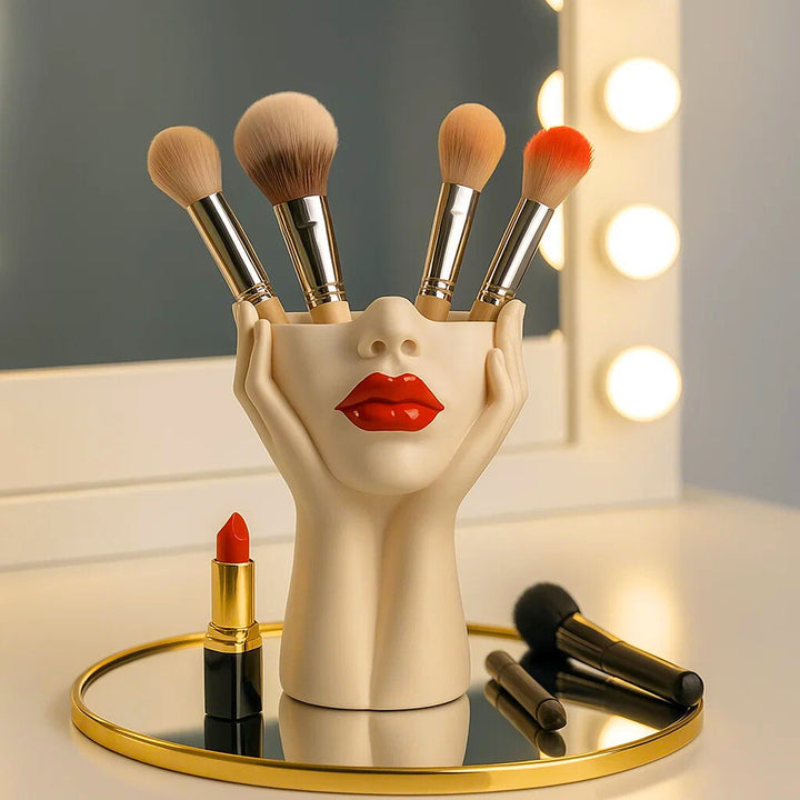 SCARLETT POISE MAKEUP HOLDER