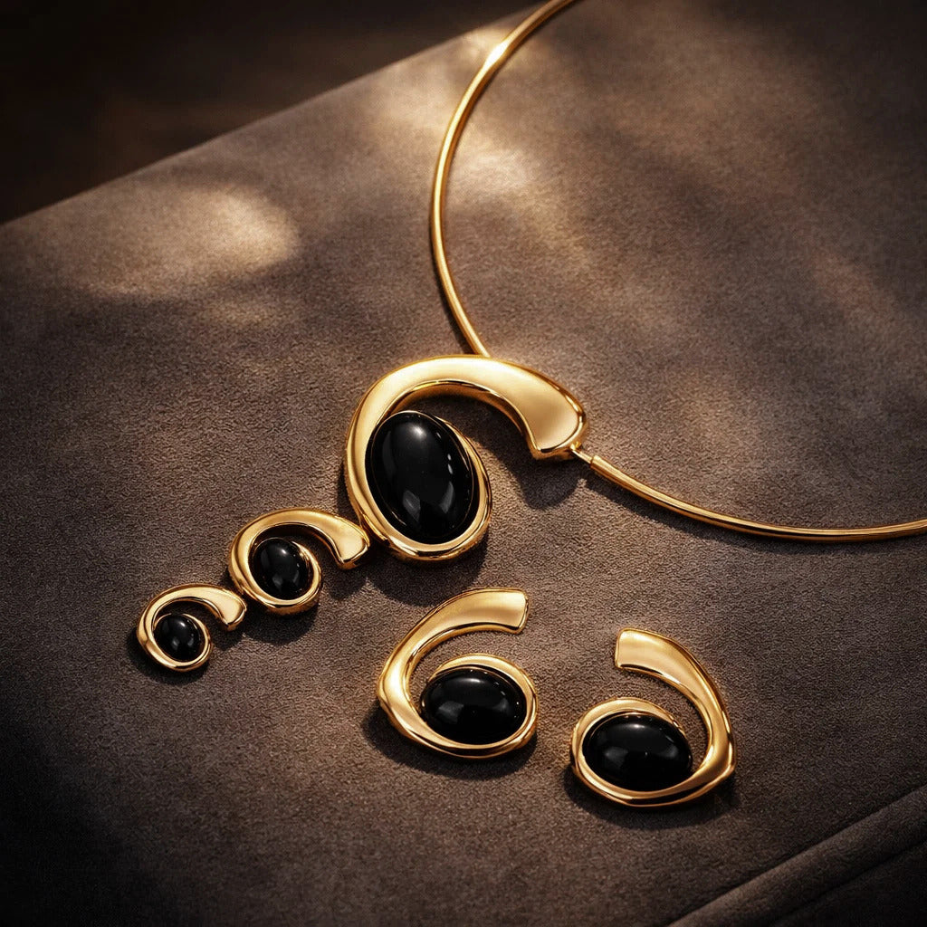 VERA ARC PENDANT SET