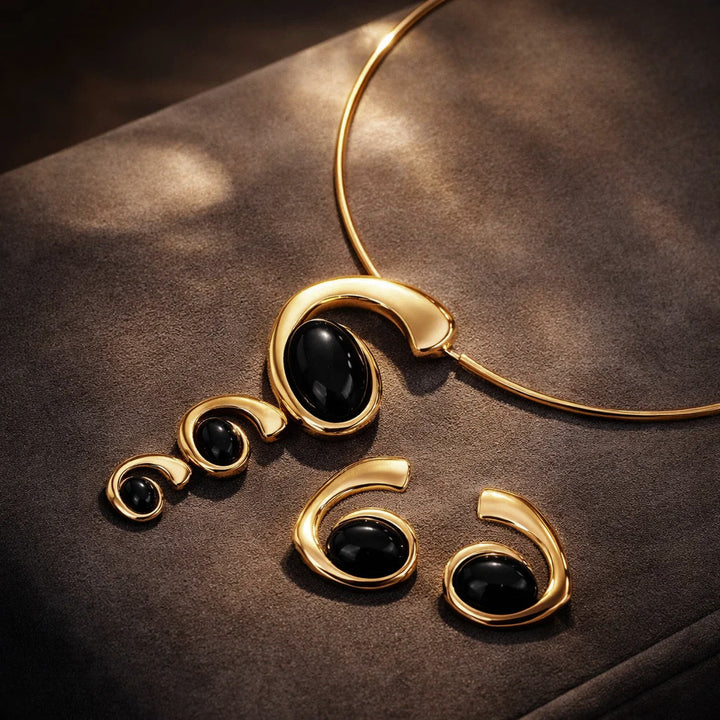 VERA ARC PENDANT SET