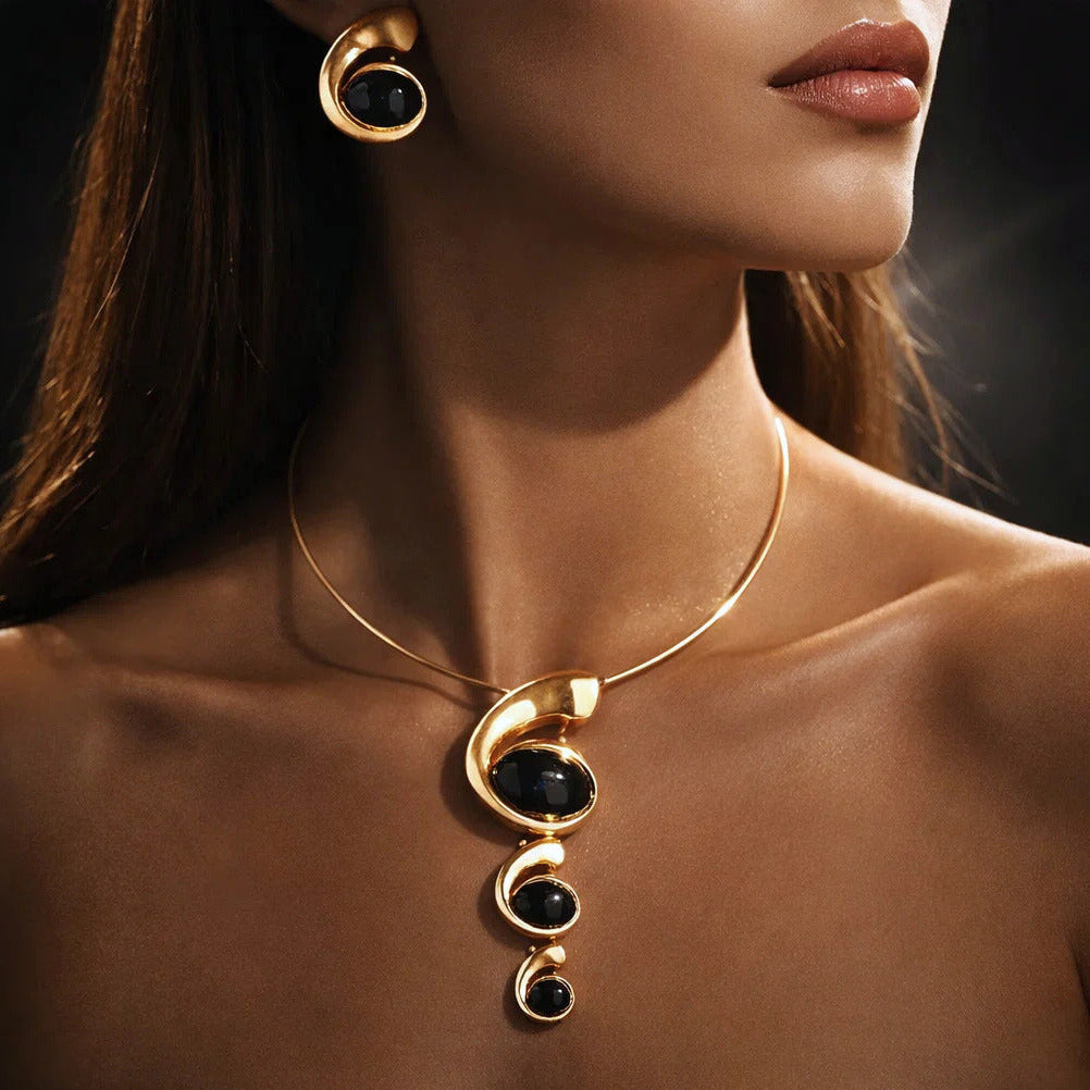 VERA ARC PENDANT SET