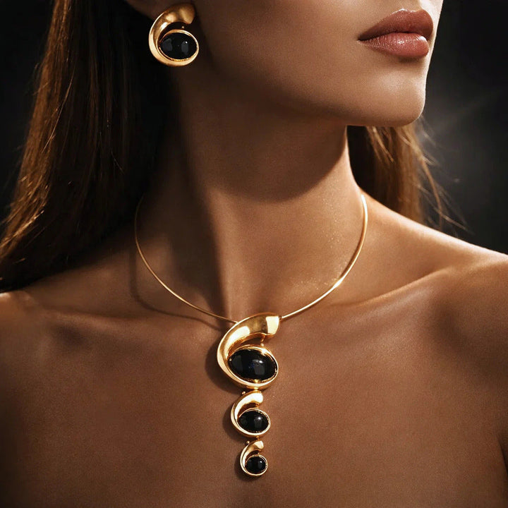 VERA ARC PENDANT SET