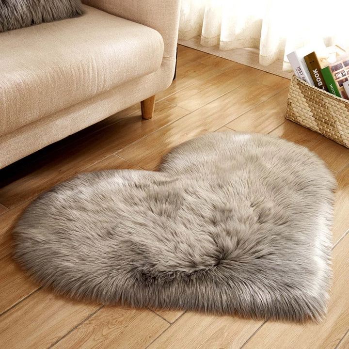 VELVA HEART PLUSH RUG