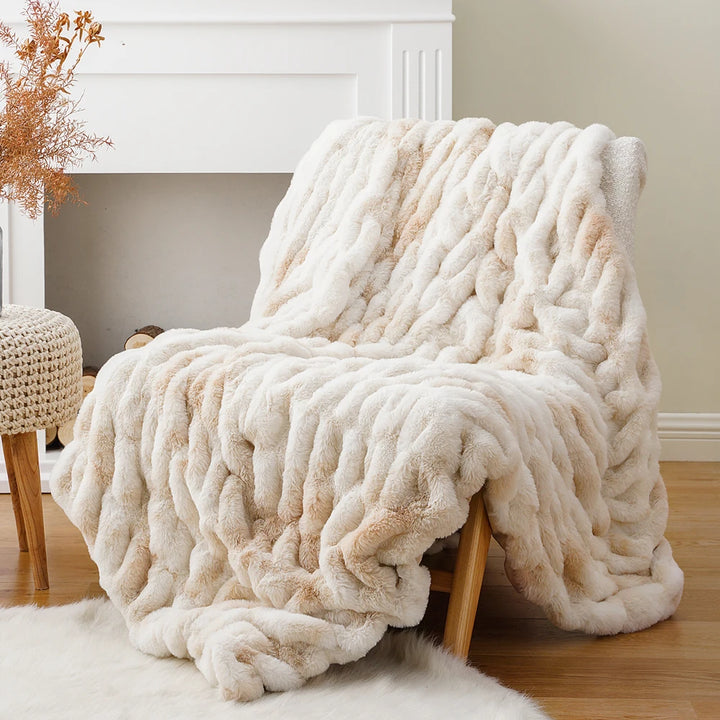 ASPEN PLUSH THROW BLANKET
