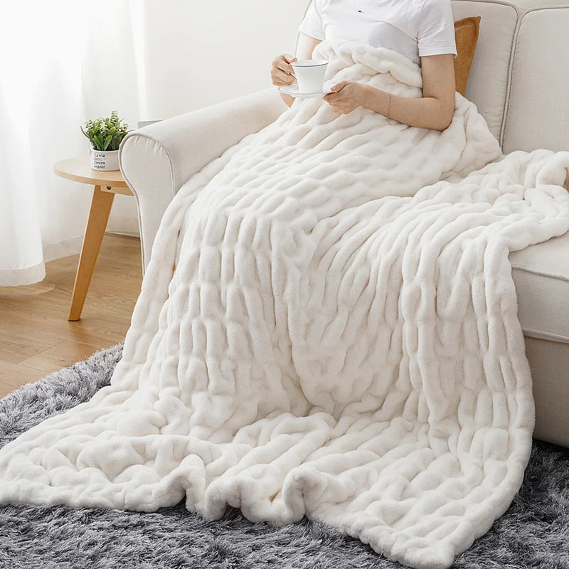 ASPEN PLUSH THROW BLANKET