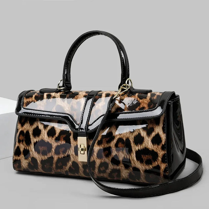 BROOKLYNITE HAND BAG