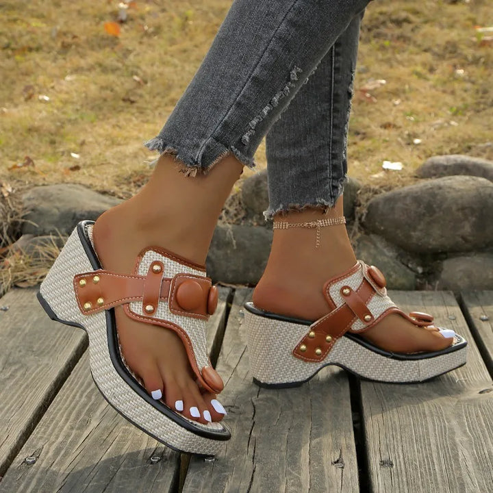 CATALINA BELLE SLIDES
