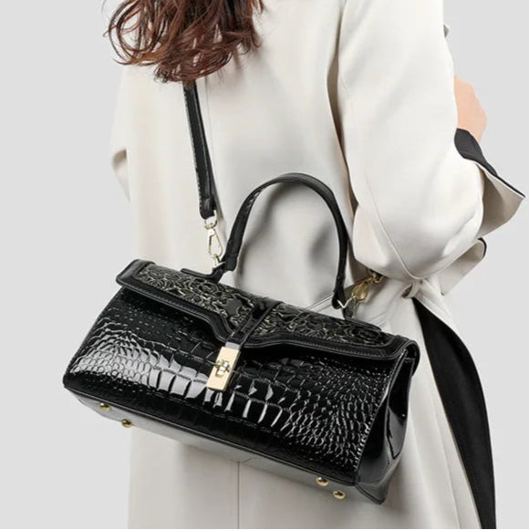 BROOKLYNITE HAND BAG
