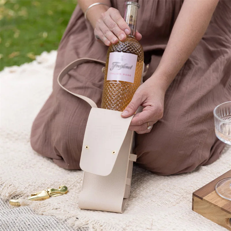 ARLO LEATHER BOTTLE TOTE