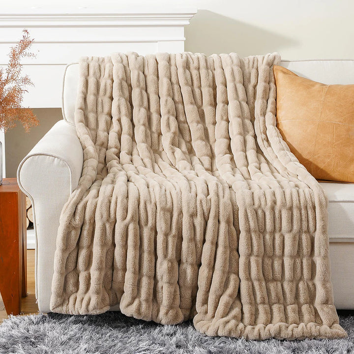 ASPEN PLUSH THROW BLANKET