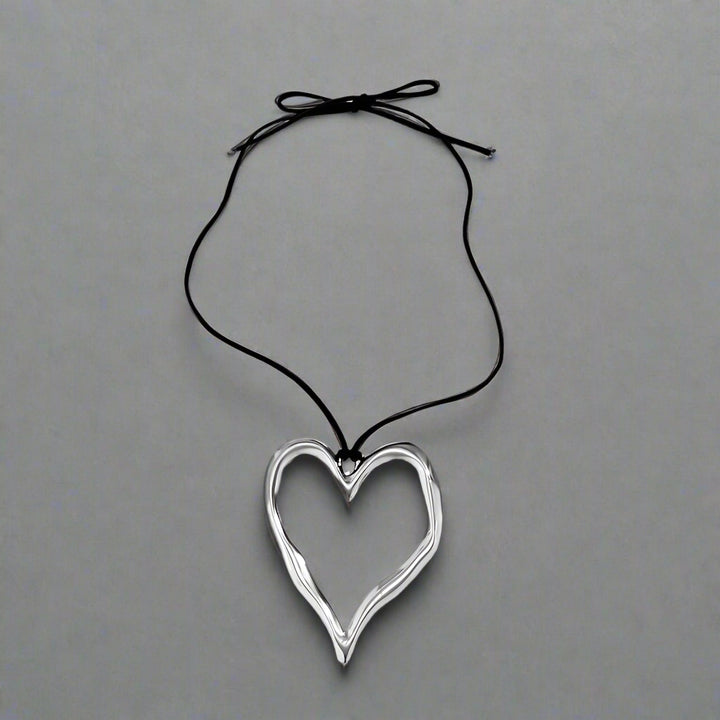 ASTORIA ROPE HEART NECKLACE