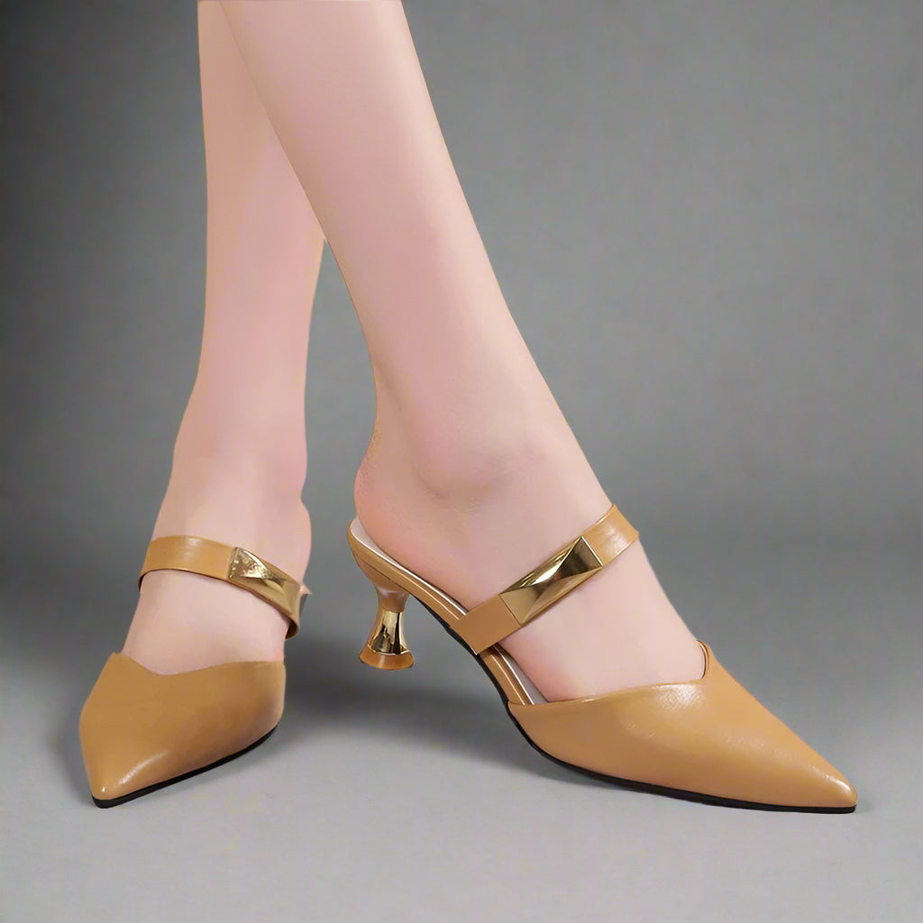 SELENA RIVET HEEL