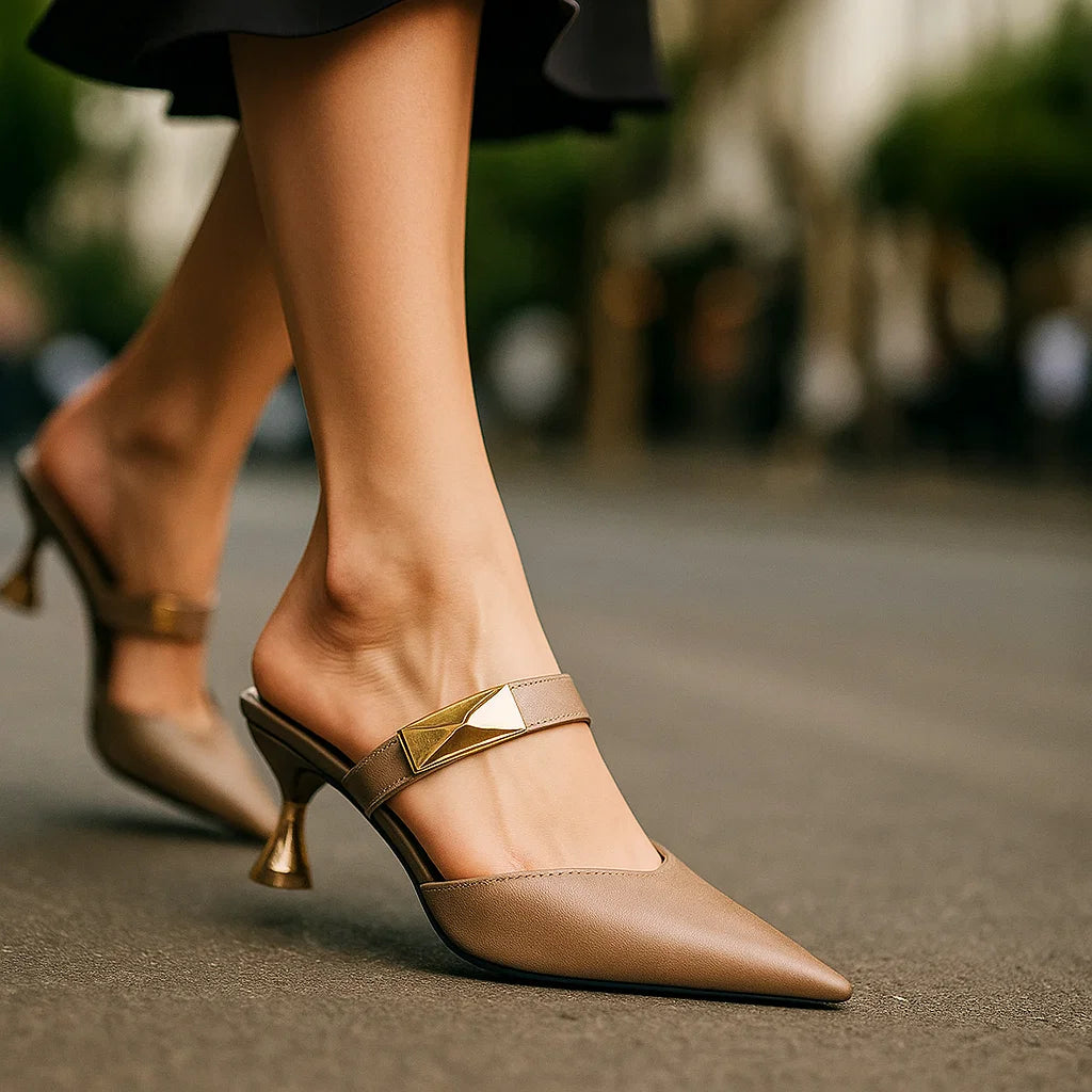 SELENA RIVET HEEL