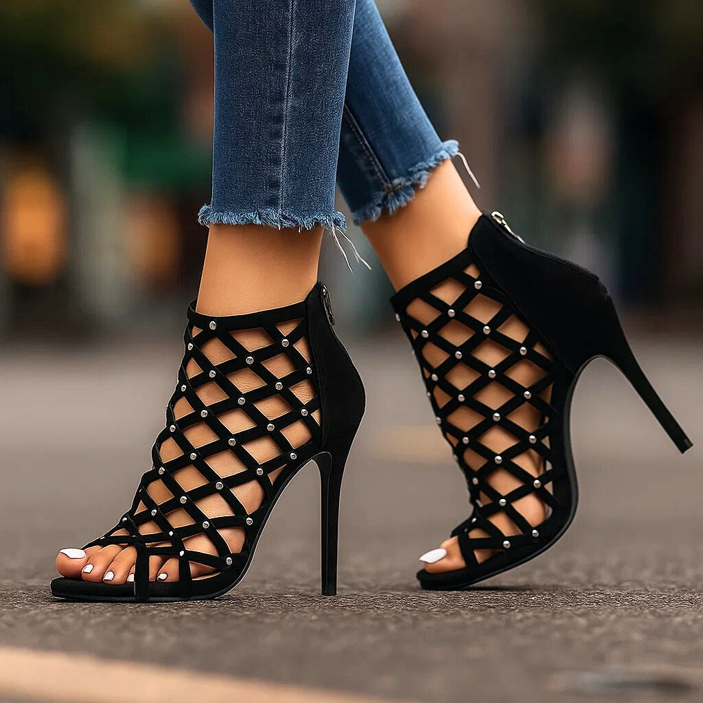 JADA TRESS STUDDED HEELS