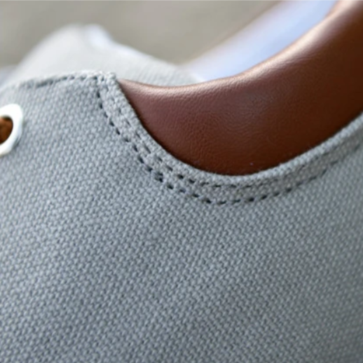 HAYDEN CLASSIC CANVAS SNEAKERS